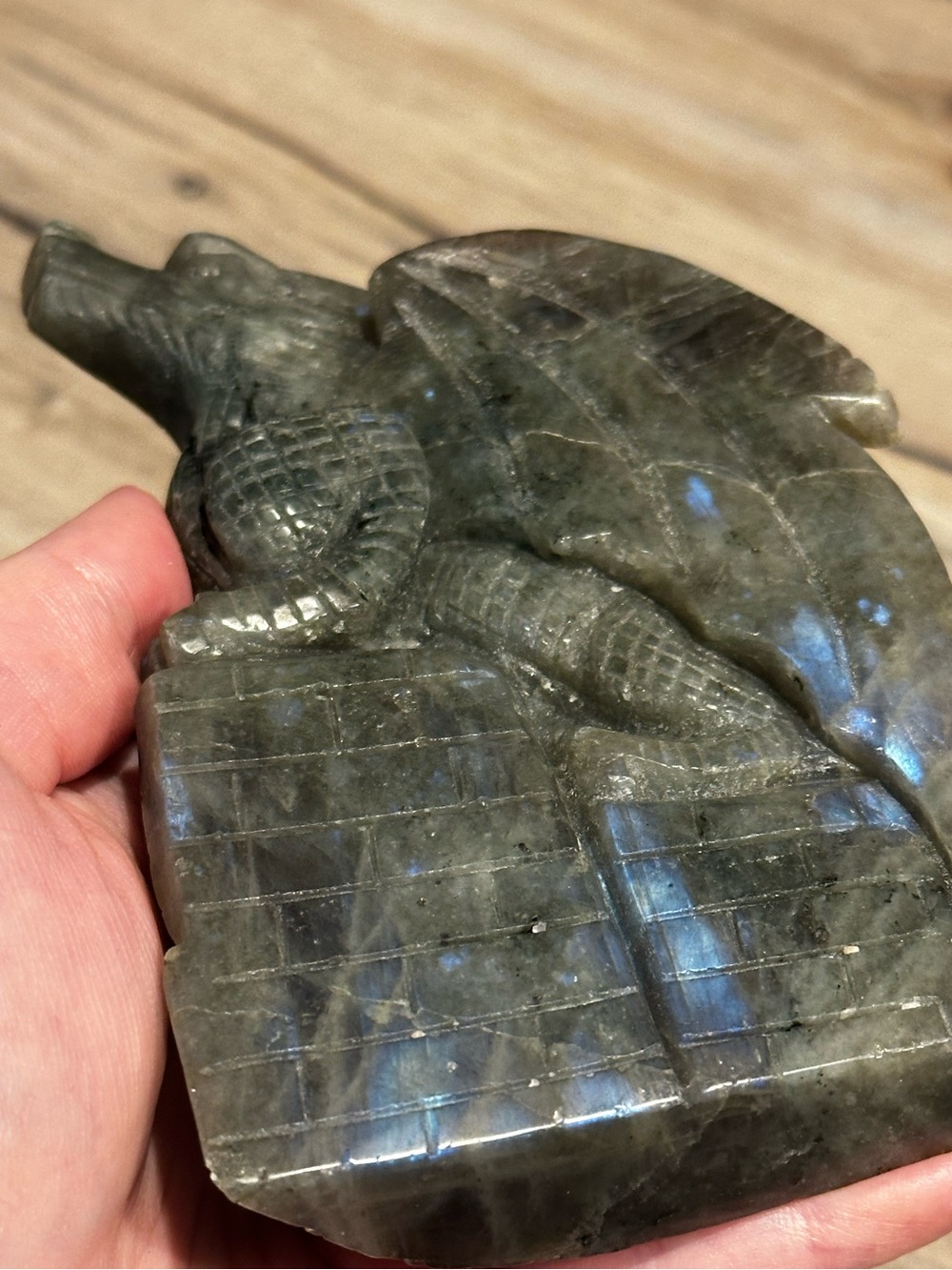 Labradorite Dragon Carving on Castle Tower – Blue Flash – Hand Carved Crystal - Picture 5 of 7